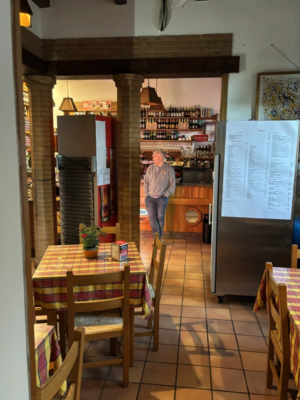 ingresso pizzeria arcobaleno cupra marittima