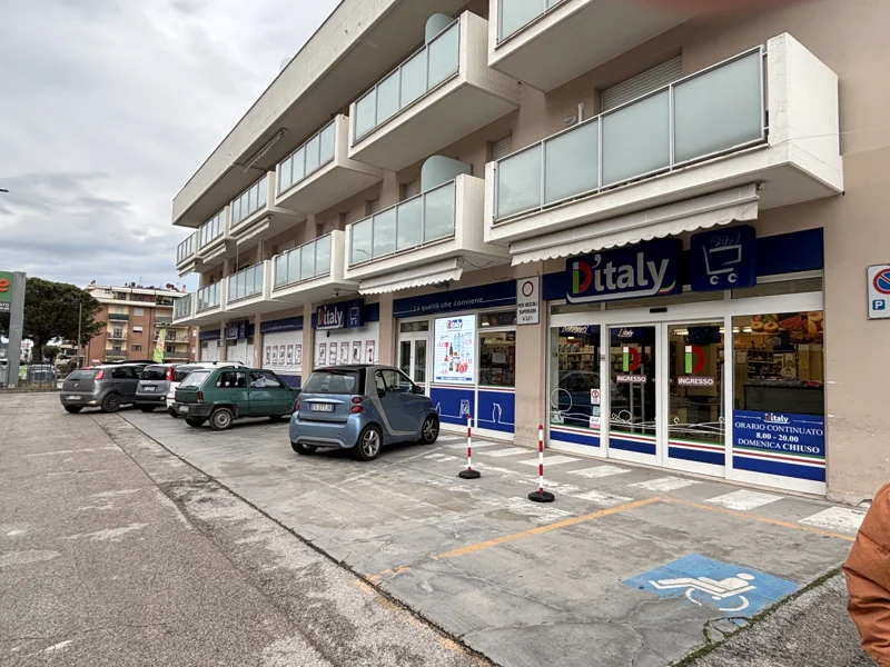 parcheggio ingresso gina srl d-italy cupra marittima